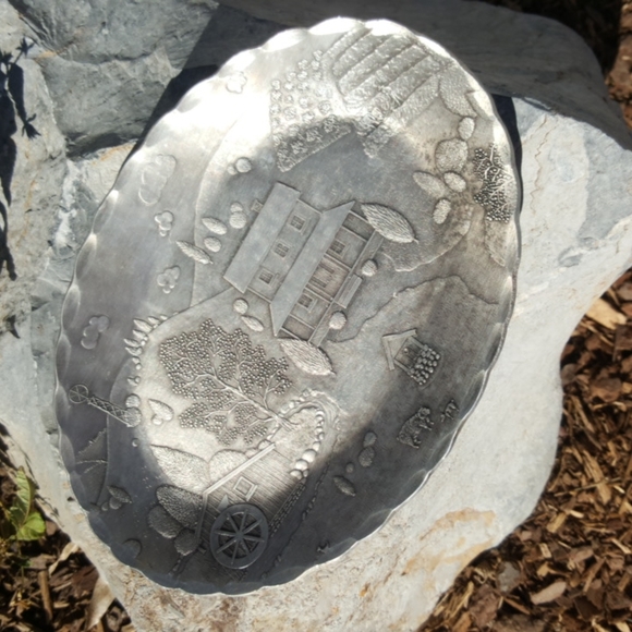 AMERICAN FORGING, LLC ♡ Hand Hammered Aluminum Country Farm Scene Oval Tray - Picture 12 of 16